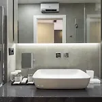 Artis Apartman *