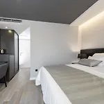 Apartman Artis *