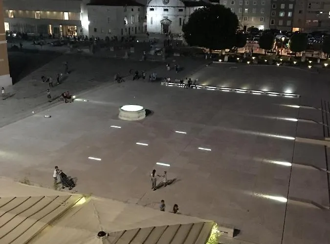 דירה Artis זאדאר