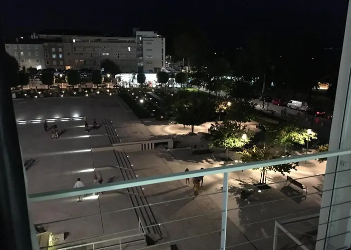 Artis דירה זאדאר